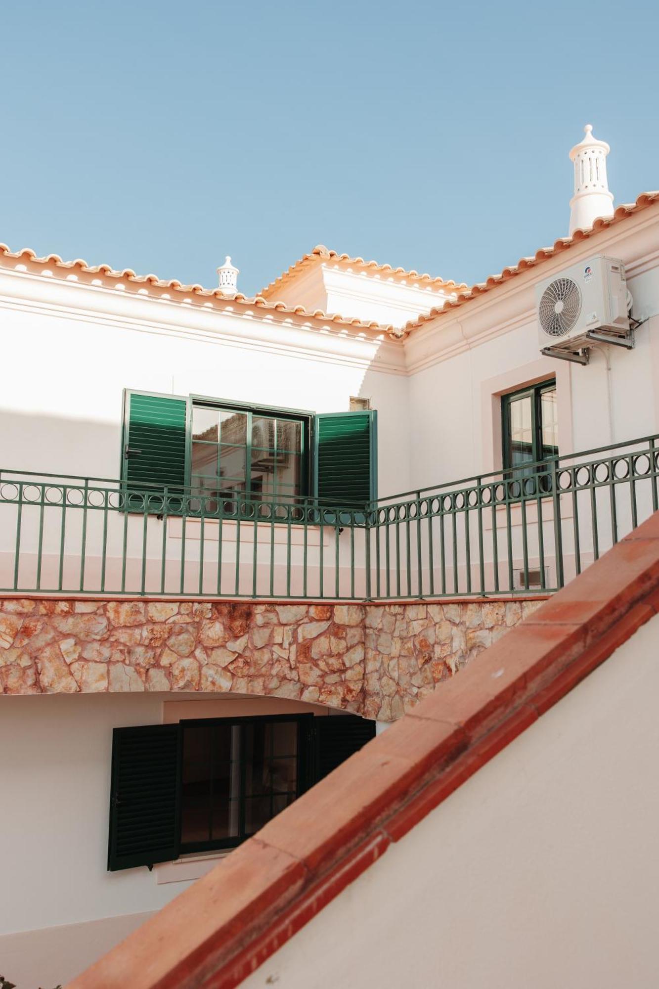 Casa Velha Apartments - Adults Friendly Albufeira Exterior photo